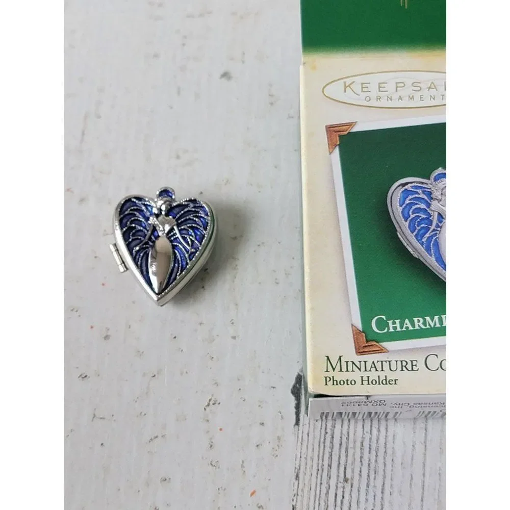 Hallmark Charming Hearts 2005 Mini ornament Xmas‎ angel